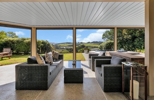 Kerikeri House | Reinga Retreat - Kerikeri Holiday Home