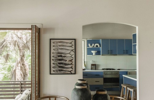 Trinity Beach House | Reinwood Retreat, Reinwood Retreat – Where the Rainforest Meets the Reef
