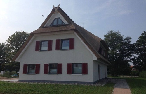 Tarnewitz House | Reitdackhus Boltenhagen