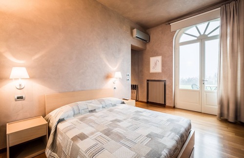 Castelnuovo Belbo Hotel | Relais 23