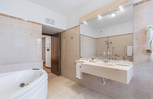 Castel Rigone Hotel | Relais La Fattoria