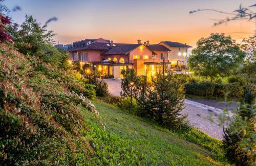Benevello Hotel | Relais Villa D'Amelia
