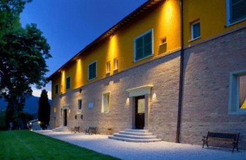 Camerino Hotel | Relais Villa Fornari