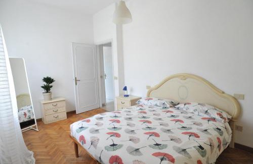 Camaiore Villa | Relax a Camaiore Casa con Jacuzzi e Giardino