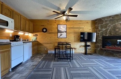 Silvercreek Condo | Relax, Adventure, Views, Amenities +Memories Full