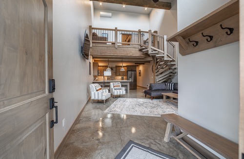 Coram Condo | Relax After Glacier Hikes At Our 2bd/2ba Condo, 7mi From The Park Entrance- #4-2