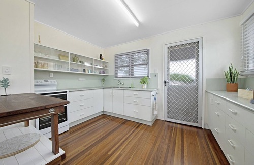 Taranganba House | RELAX AND ENJOY SCENIC OCEAN VIEWS