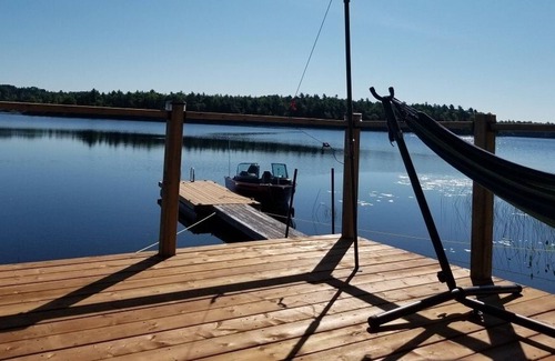 Barss Corner Cottage | Relax and enjoy the view at the Daquiri Lane Lake House