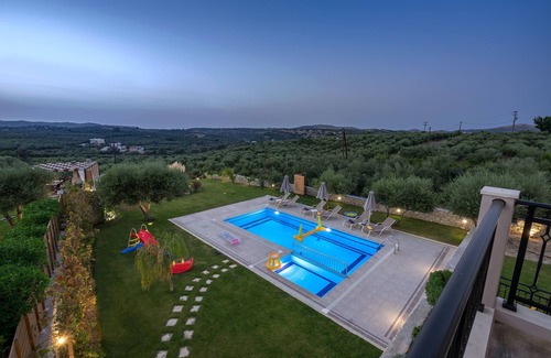 Geropotamos Villa | Relax and enjoy the sun in a stone floor villa with private pool and huge garden