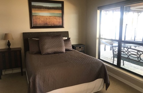 Tyler House | Relax and enjoy the incredible views