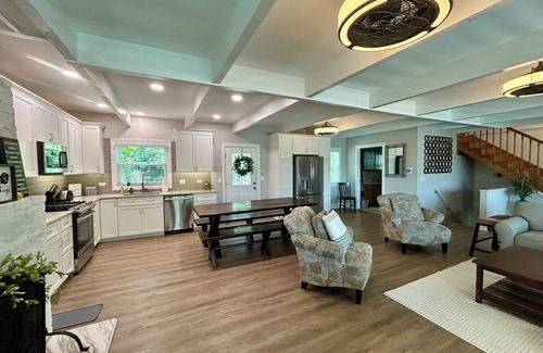 Wonder Lake House | Relax and recharge! Charming lake view house in quaint Wonder Lake, IL!