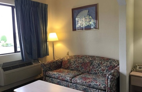 Cabot Resort | Relax and Recharge! Free Breakfast, Pets Allowed, Free Parking, Outdoor Pool