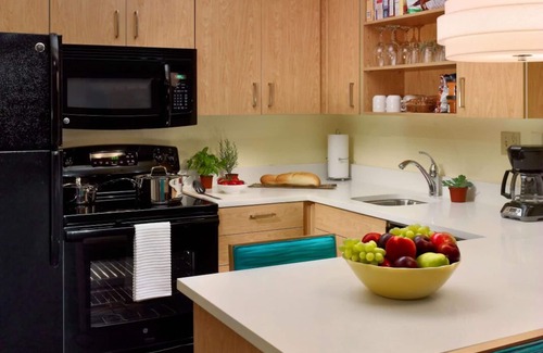 Dublin House | Relax and Recharge! Unit with Kitchenette, Free Parking, Pets Allowed