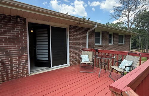 Church Street House | Relax and retreat in Fayetteville