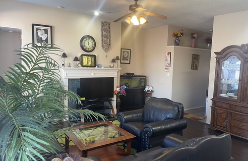 McKinney House | Relax and stay with this peaceful place to stay. No pet allow
