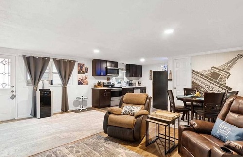 Ore City House | Relax and Unwind at Lake O' the Pines