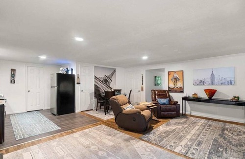 Ore City House | Relax and Unwind at Lake O' the Pines