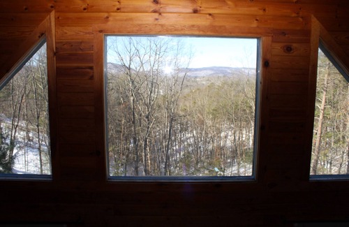 Mathias Cabin | Relax and Unwind in Beautiful West Virginia Cabin