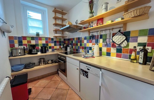 Laubegast Apartment | "Relax and Unwind in Our Cozy Elbtal Apartment in Dresden!"