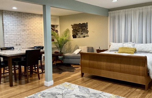 Mirrormont Apartment | Relax and unwind in this beautiful home on Tiger Mountain with gorgeous views!