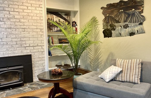 Mirrormont Apartment | Relax and unwind in this beautiful home on Tiger Mountain with gorgeous views!
