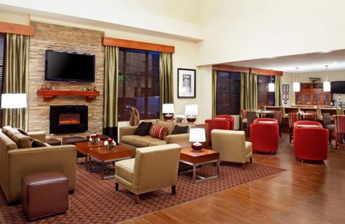 Southeast Houston House | Relax and Unwind! Swimming Pool, 4 Family-Friendly Units, FREE Parking
