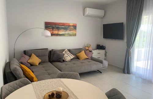 Loutraki-Agioi Theodoroi Apartment | Relax apartment 50m from the sea