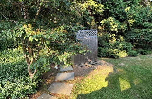 Shelter Island Heights House | Relax at a private beach! Three bedrooms await you near Shelter Island beaches!