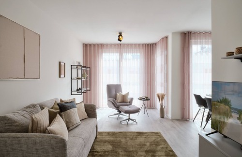 Zirchow Apartment | Relax at Pine Hill Resort: New, modern apartment C14 with a view of the lagoon