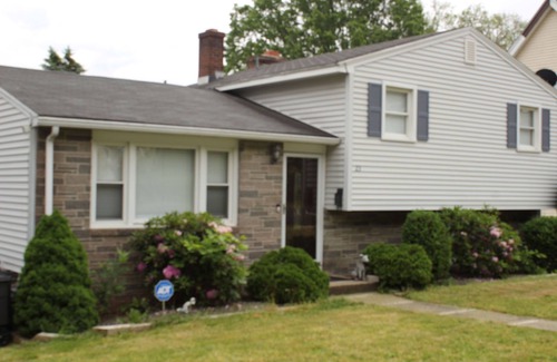 East Haven House | Relax at Rudy's peaceful resting place.