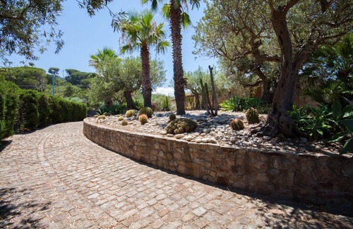 Sant'Ambrogio Villa | Relax at the Swimming Pool by Wonderful Italy