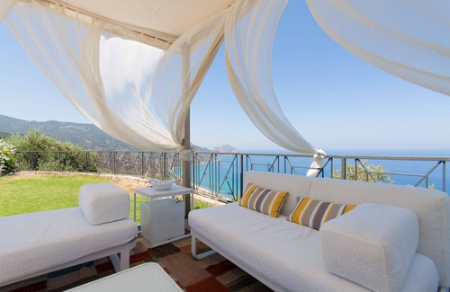 Sant'Ambrogio Villa | Relax at the Swimming Pool by Wonderful Italy