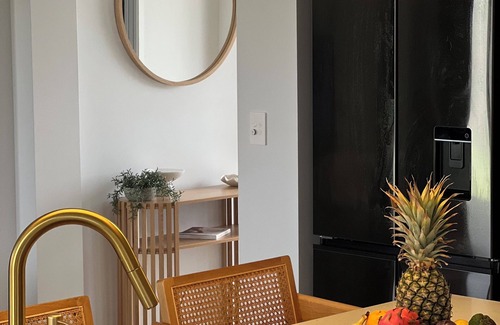 Bargara House | Relax at this Hampton style Beach House 3 min drive to the centre of everything.