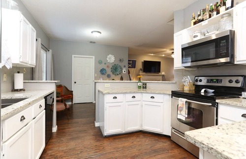 Boerne House | Relax, Dine, Shop! Cozy Downtown Boerne Home, Less Than 1 Mile from Main St!