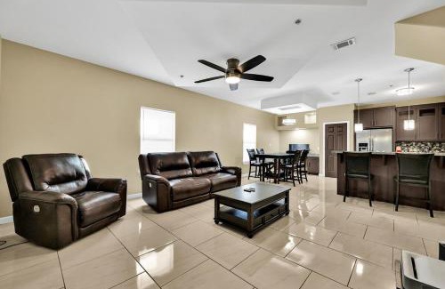McAllen Apartment | Relax & Enjoy In Our Spacious Townhome Getaway D