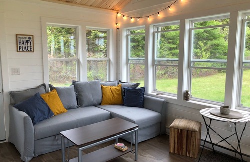 Miscouche Cottage | RELAX & ENJOY - Quiet and Private steps from Beach