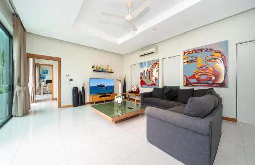 Ban Saiyuan Villa | Relax & Enjoy Stay! Elegant 3BR Pool Villa Talosy