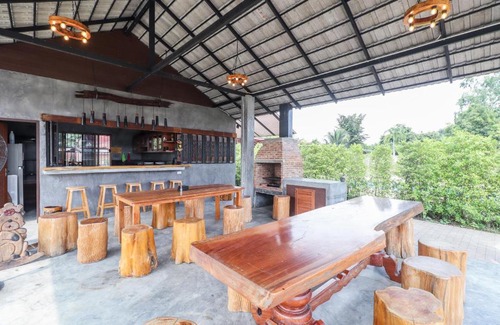Saraphi Hotel | Relax Garden House