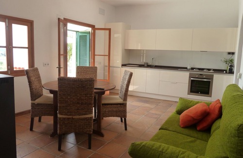 Sineu Cottage | RELAX IDEAL COUNTRY HOUSE, EXCELLENT VIEWS. FREE WIFI. AIR CONDITIONING.