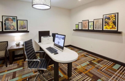 Davenport House | Relax in airy Davenport
