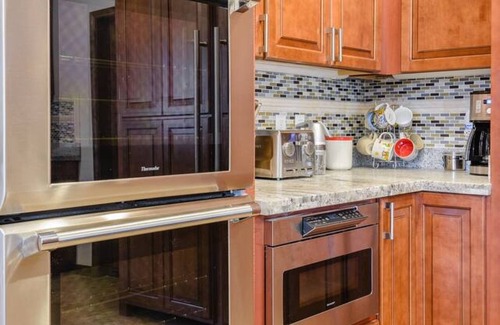 Villages At Queen Creek House | Relax in Home w/Htd. Pool+Hot Tub, Putting Green, Whirlpool Bath+Steam Shower