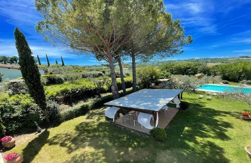 Pietrauta Villa | Relax in Italy s most famous Sagrantino wine and truffle. Slps 15. Exc pool