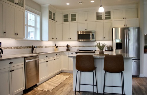 Okanagan-Similkameen House | Relax in Luxury at the Cottages