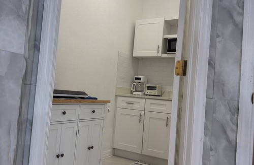 Riverview House | Relax in my calm and stylish space. Enjoy the relaxing lakeview and heated pool.
