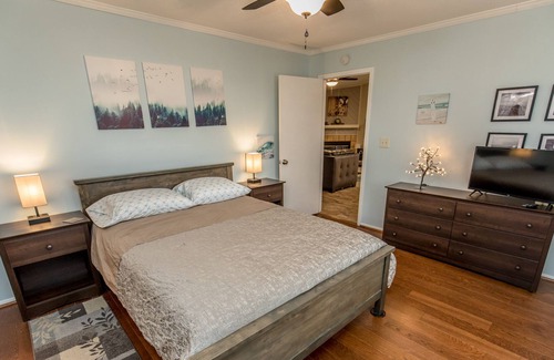 Sebastian Highlands House | 🍹🌞 Relax In Paradise! Fenced, Wi-Fi, TV, Near Beaches, Boat Parking!