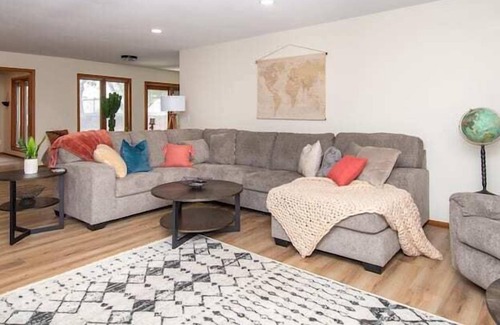 Fargo House | Relax in Style: Spacious 5 Bed Home with a Hot Tub
