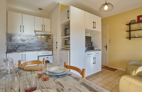 Barbotan-les-Thermes Apartment | Relax in T1 Bis with free fiber in Barbotan