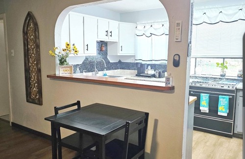 Elmendorf Apartment | Relax in the country, enjoy the peacefulness under canopy of oak trees.