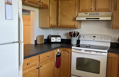 Englewood South Condo | Relax in the Florida Sunshine!