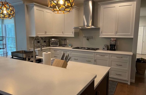 Noank House | Relax, Indulge, and Experience!